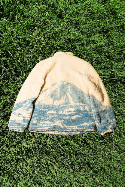 An Earagail Sherpa Fleece